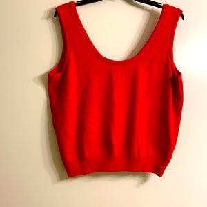 St John Holiday Red top Size Large